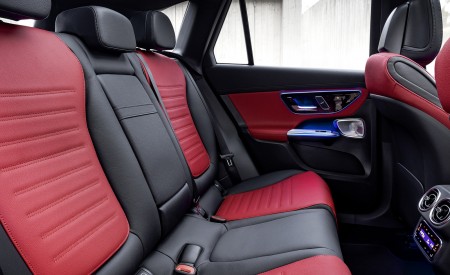 2023 Mercedes-Benz GLC Plug-in-Hybrid AMG Line MANUFAKTUR (Color: Diamond White Bright) Interior Rear Seats Wallpapers 450x275 (65)