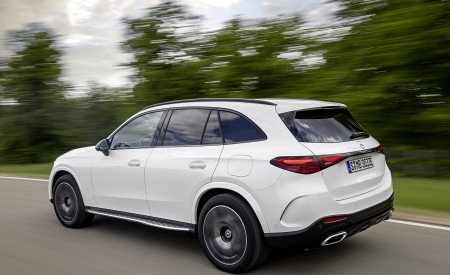 2023 Mercedes-Benz GLC Plug-in-Hybrid AMG Line MANUFAKTUR (Color: Diamond White Bright) Rear Three-Quarter Wallpapers 450x275 (12)