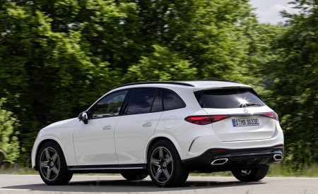 2023 Mercedes-Benz GLC Plug-in-Hybrid AMG Line MANUFAKTUR (Color: Diamond White Bright) Rear Three-Quarter Wallpapers 450x275 (14)