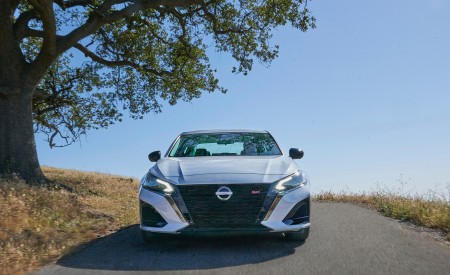 2023 Nissan Altima Front Wallpapers 450x275 (16)