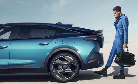 2023 Peugeot 408 PHEV (Color: Obsession Blue) Detail Wallpapers 450x275 (50)