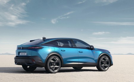 2023 Peugeot 408 PHEV (Color: Obsession Blue) Rear Three-Quarter Wallpapers 450x275 (8)