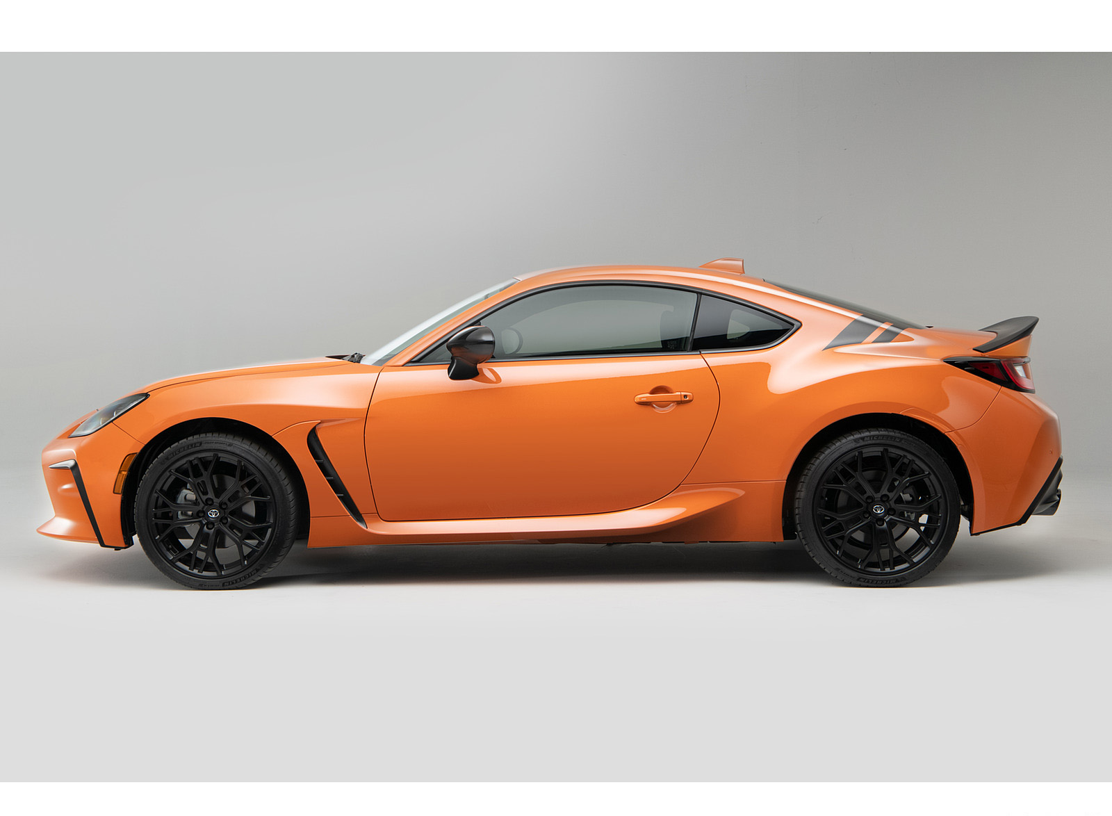 2023 Toyota GR86 Special Edition (Color: Solar Shift) Side Wallpapers (5)