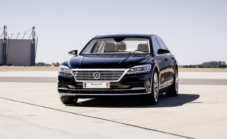 2016 Volkswagen Phaeton D2 Concept Front Wallpapers 450x275 (5)