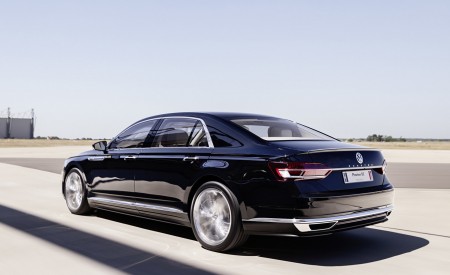 2016 Volkswagen Phaeton D2 Concept Rear Three-Quarter Wallpapers 450x275 (2)