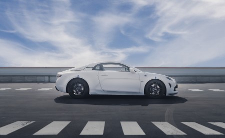 2022 Alpine A110 E-ternité Concept Side Wallpapers 450x275 (5)