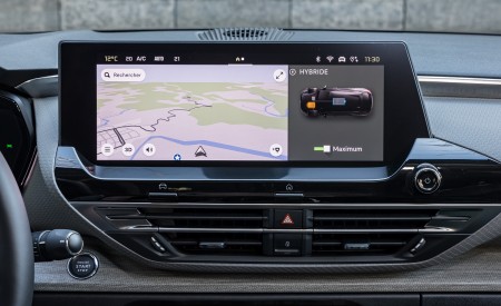 2022 Citroën C5 X Hybrid Central Console Wallpapers 450x275 (22)