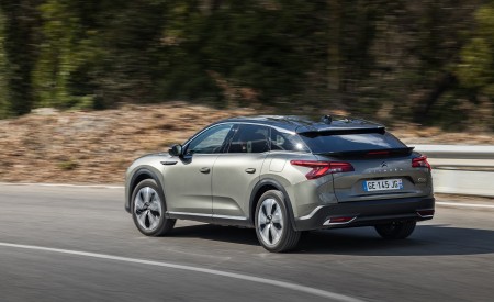 2022 Citroën C5 X Hybrid Rear Three-Quarter Wallpapers 450x275 (2)