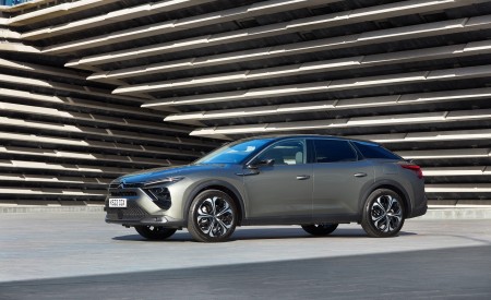 2022 Citroën C5 X Hybrid UK version Front Three-Quarter Wallpapers 450x275 (25)