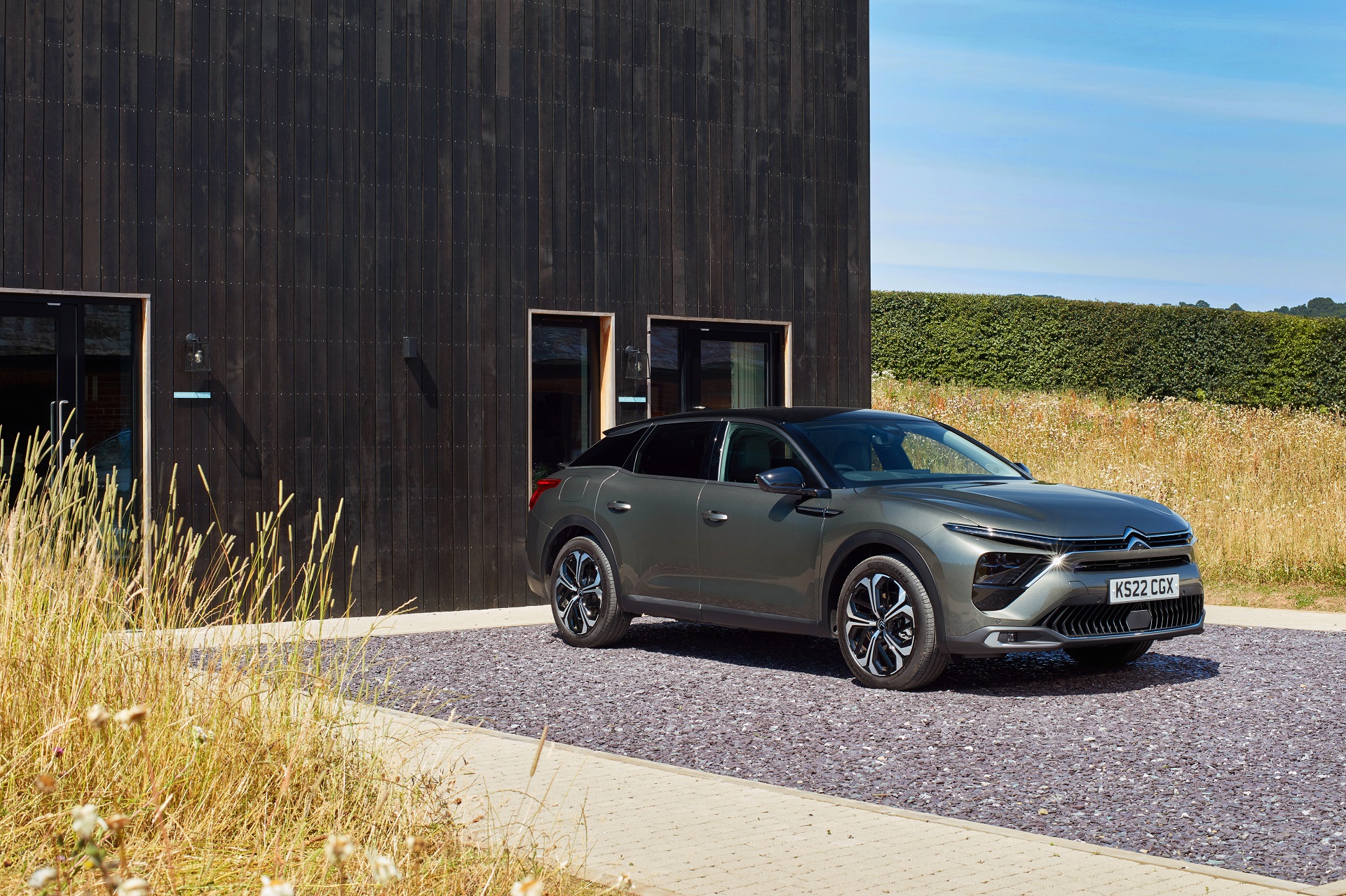 2022 Citroën C5 X Hybrid (UK-Spec) Front Three-Quarter Wallpapers (10)