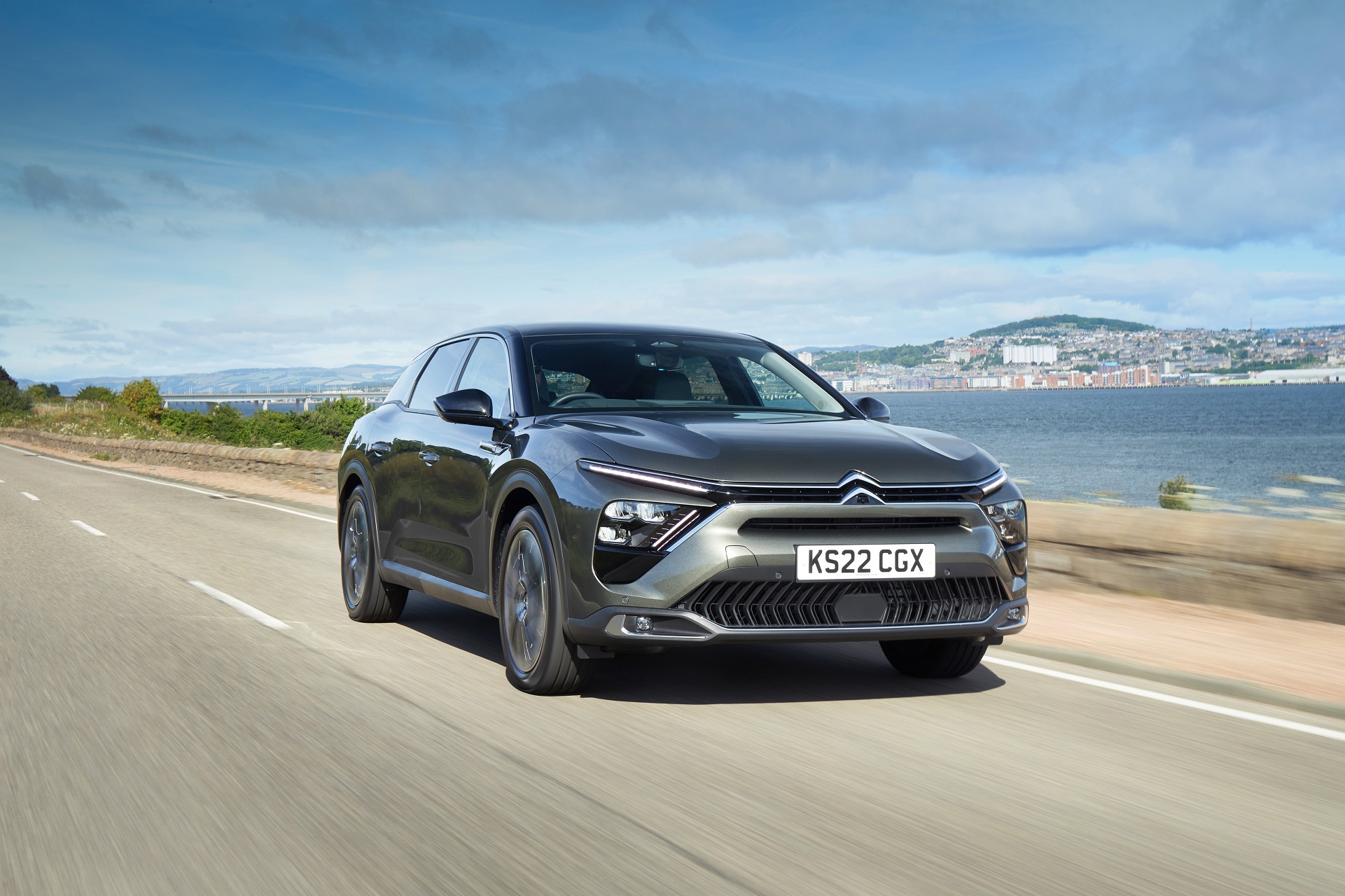 2022 Citroën C5 X Hybrid (UK-Spec) Front Wallpapers (5)