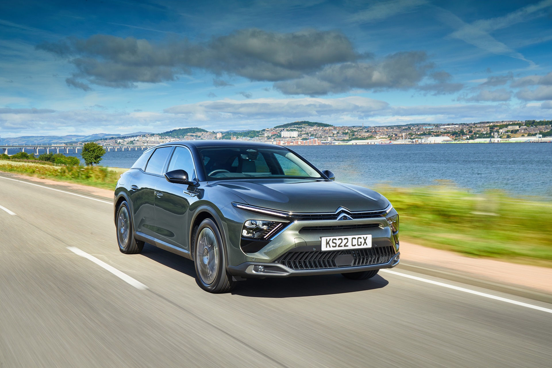2022 Citroën C5 X Hybrid (UK-Spec) Front Wallpapers  (6)
