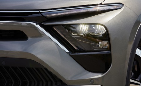 2022 Citroën C5 X Hybrid UK version Headlight Wallpapers 450x275 (35)