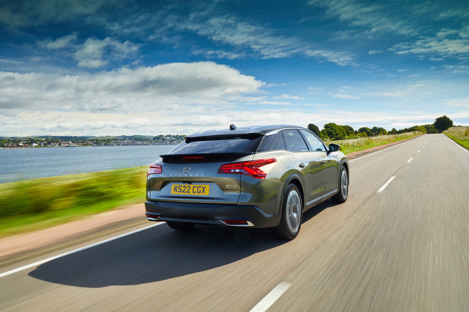 2022 Citroën C5 X Hybrid (UK-Spec) Rear Three-Quarter Wallpapers (7)