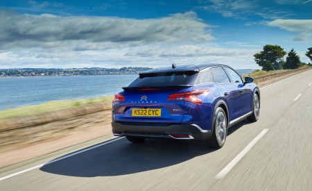 2022 Citroën C5 X UK version Rear Three-Quarter Wallpapers  450x275 (2)