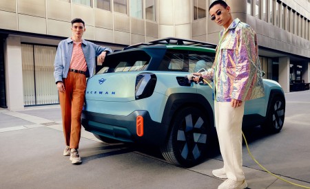 2022 MINI Aceman Concept Rear Three-Quarter Wallpapers 450x275 (10)