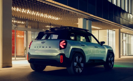 2022 MINI Aceman Concept Rear Three-Quarter Wallpapers 450x275 (8)