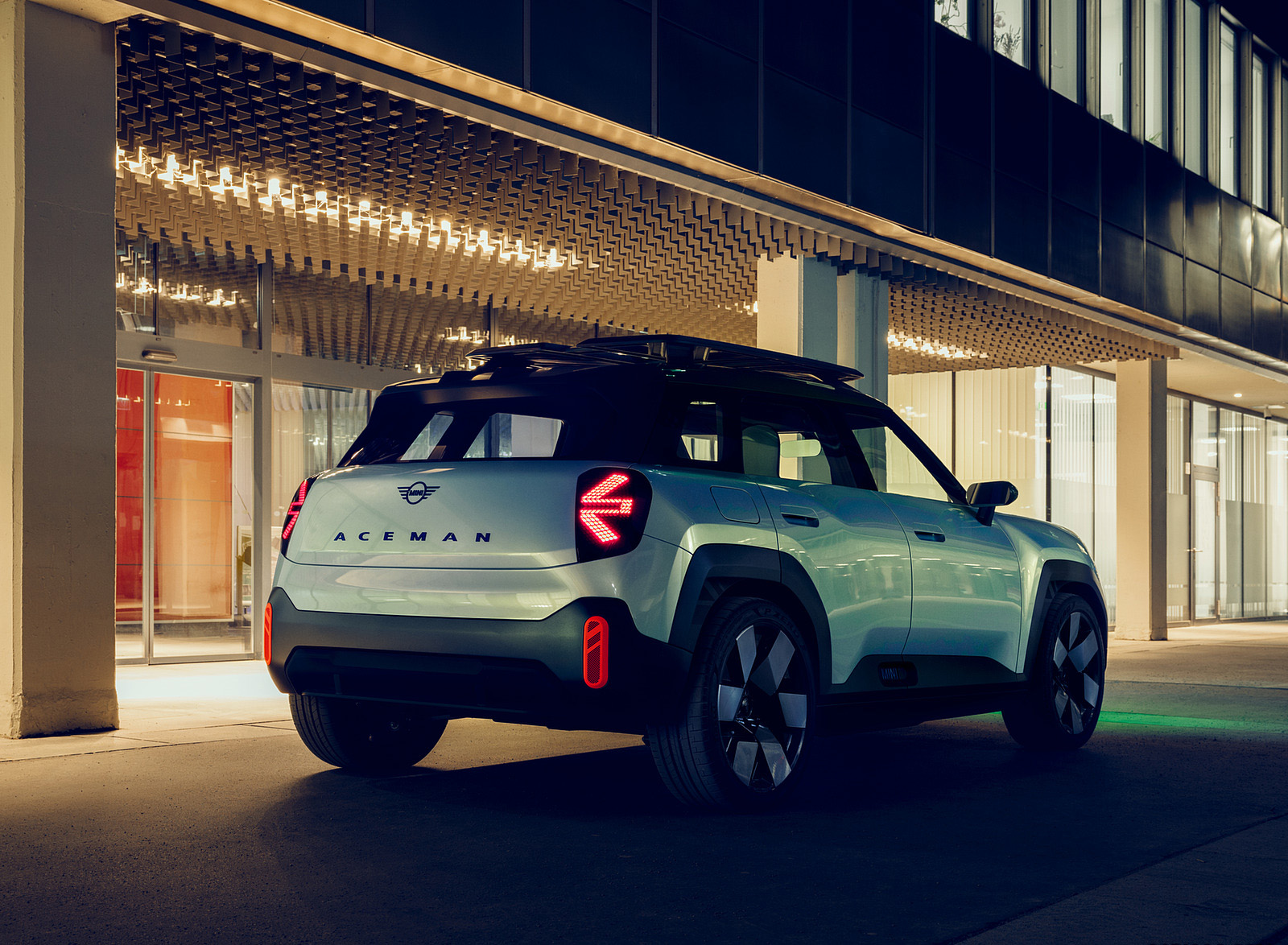 2022 MINI Aceman Concept Rear Three-Quarter Wallpapers (8)