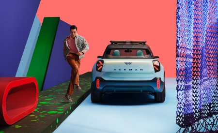 2022 MINI Aceman Concept Rear Wallpapers 450x275 (16)