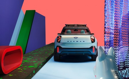 2022 MINI Aceman Concept Rear Wallpapers 450x275 (18)