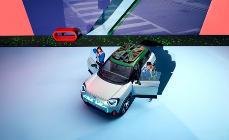 2022 MINI Aceman Concept Top Wallpapers  450x275 (23)