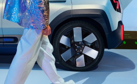 2022 MINI Aceman Concept Wheel Wallpapers 450x275 (39)