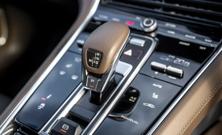 2022 Porsche Panamera 4 E-Hybrid Sport Turismo Platinum Edition (UK-Spec) Central Console Wallpapers 450x275 (21)