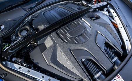 2022 Porsche Panamera 4 E-Hybrid Sport Turismo Platinum Edition (UK-Spec) Engine Wallpapers 450x275 (17)