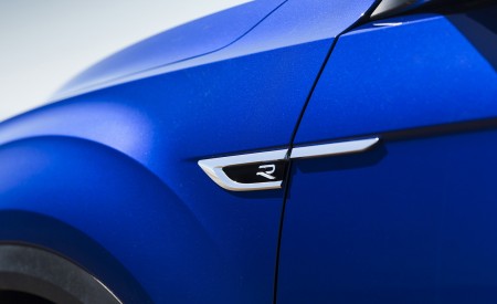 2022 Volkswagen T-Roc R (UK-Spec) Detail Wallpapers 450x275 (26)