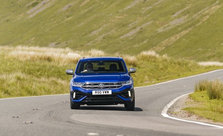 2022 Volkswagen T-Roc R (UK-Spec) Front Wallpapers  450x275 (10)