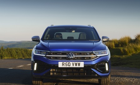 2022 Volkswagen T-Roc R (UK-Spec) Front Wallpapers 450x275 (19)