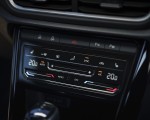 2022 Volkswagen T-Roc R (UK-Spec) Interior Detail Wallpapers 150x120 (43)