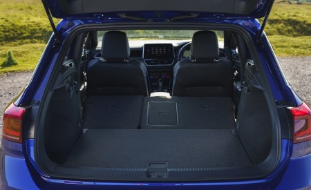 2022 Volkswagen T-Roc R (UK-Spec) Trunk Wallpapers  450x275 (50)
