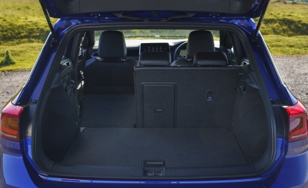 2022 Volkswagen T-Roc R (UK-Spec) Trunk Wallpapers  450x275 (51)