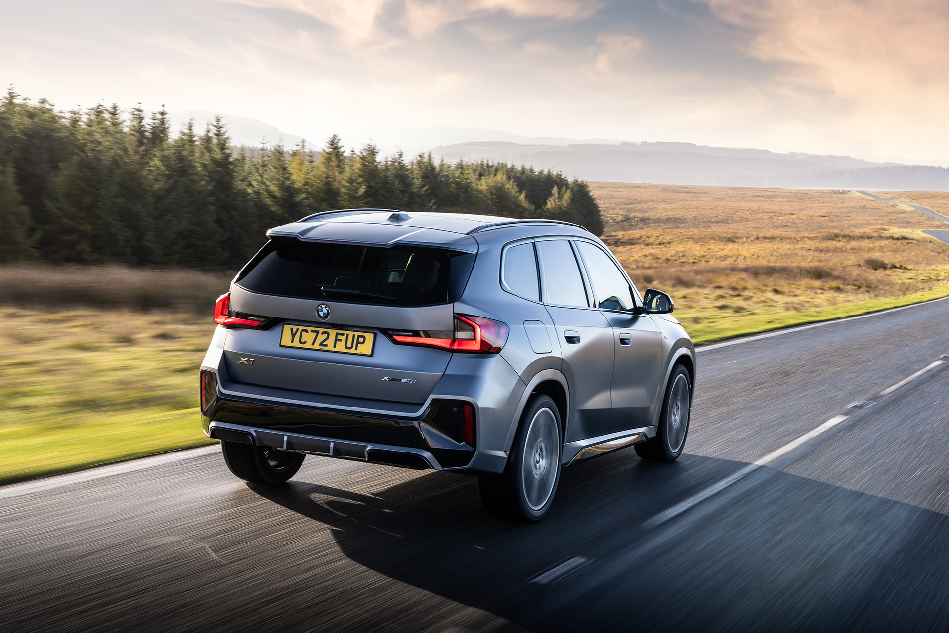2023 BMW X1 xDrive23i M Sport (UK-Spec) Rear Three-Quarter Wallpapers (5)