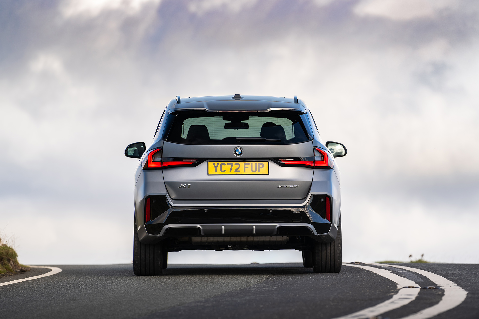 2023 BMW X1 xDrive23i M Sport (UK-Spec) Rear Wallpapers (9)