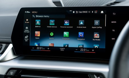 2023 BMW X1 xDrive23i xLine UK version Central Console Wallpapers 450x275 (27)