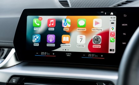 2023 BMW X1 xDrive23i xLine UK version Central Console Wallpapers 450x275 (28)