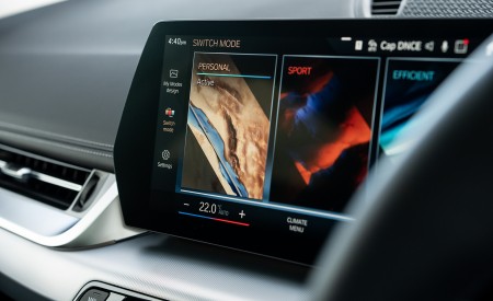 2023 BMW X1 xDrive23i xLine UK version Central Console Wallpapers 450x275 (30)