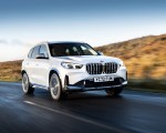2023 BMW X1 xDrive23i xLine (UK-Spec) Front Three-Quarter Wallpapers 150x120 (3)