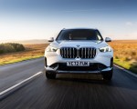 2023 BMW X1 xDrive23i xLine (UK-Spec) Front Wallpapers 150x120 (5)