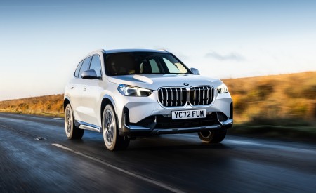 2023 BMW X1 xDrive23i xLine (UK-Spec) Wallpapers & HD Images