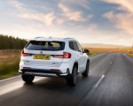 2023 BMW X1 xDrive23i xLine (UK-Spec) Rear Wallpapers 150x120 (12)