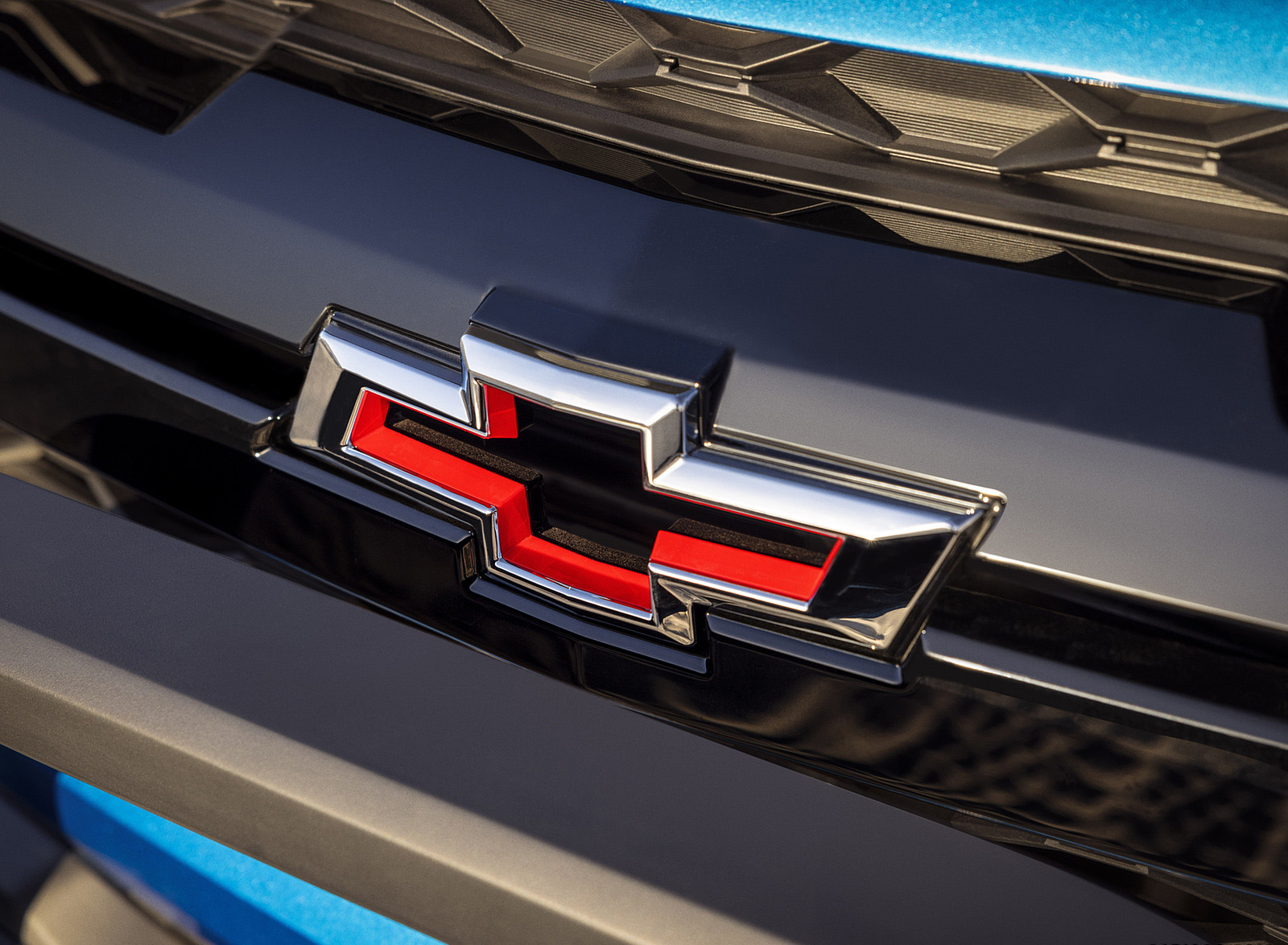 2023 Chevrolet Color:ado ZR2 Badge Wallpapers (12)