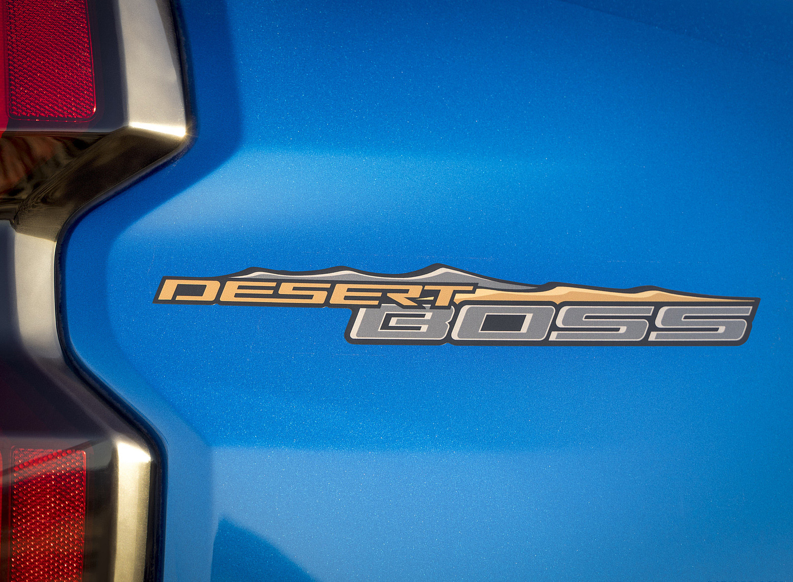 2023 Chevrolet Color:ado ZR2 Badge Wallpapers  (14)