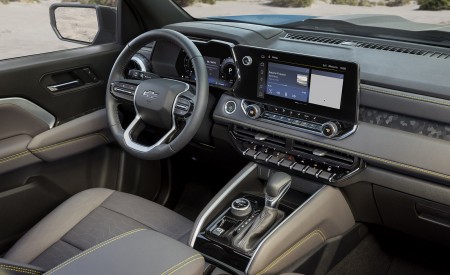 2023 Chevrolet Colorado ZR2 Interior Wallpapers  450x275 (17)