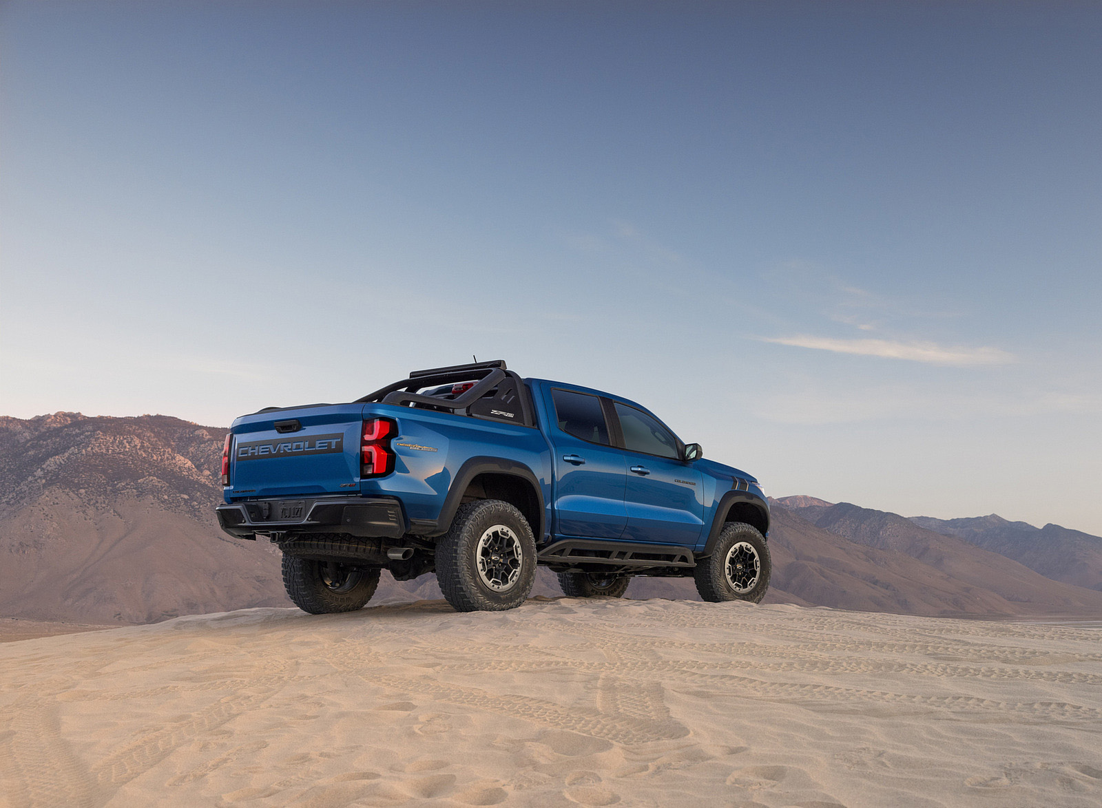 2023 Chevrolet Colorado ZR2 Rear Three-Quarter Wallpapers (7)