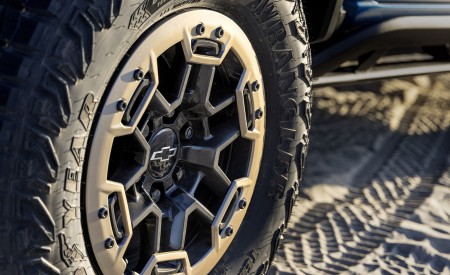 2023 Chevrolet Colorado ZR2 Wheel Wallpapers 450x275 (13)