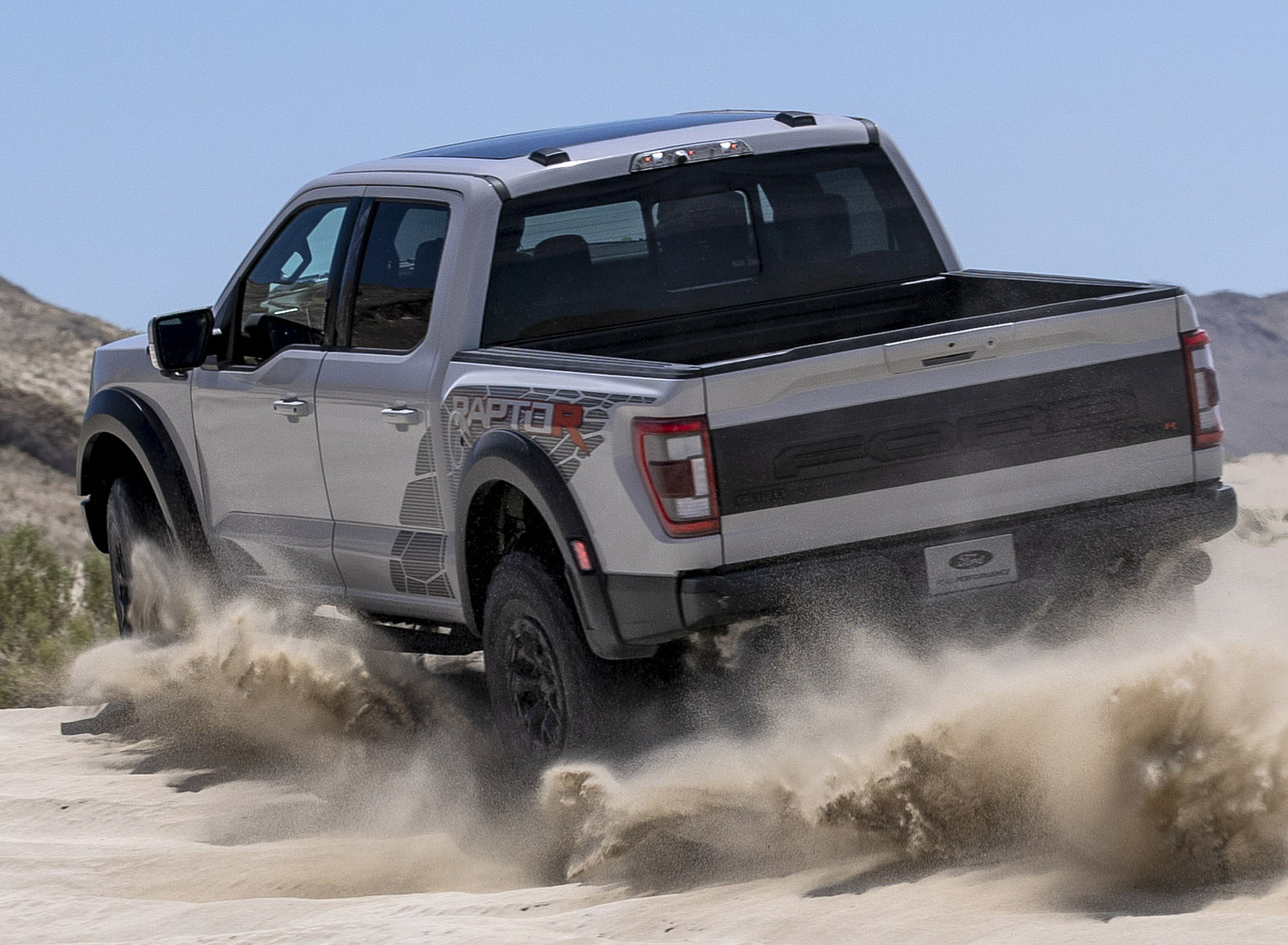 2023 Ford F-150 Raptor R Rear Three-Quarter Wallpapers (3)