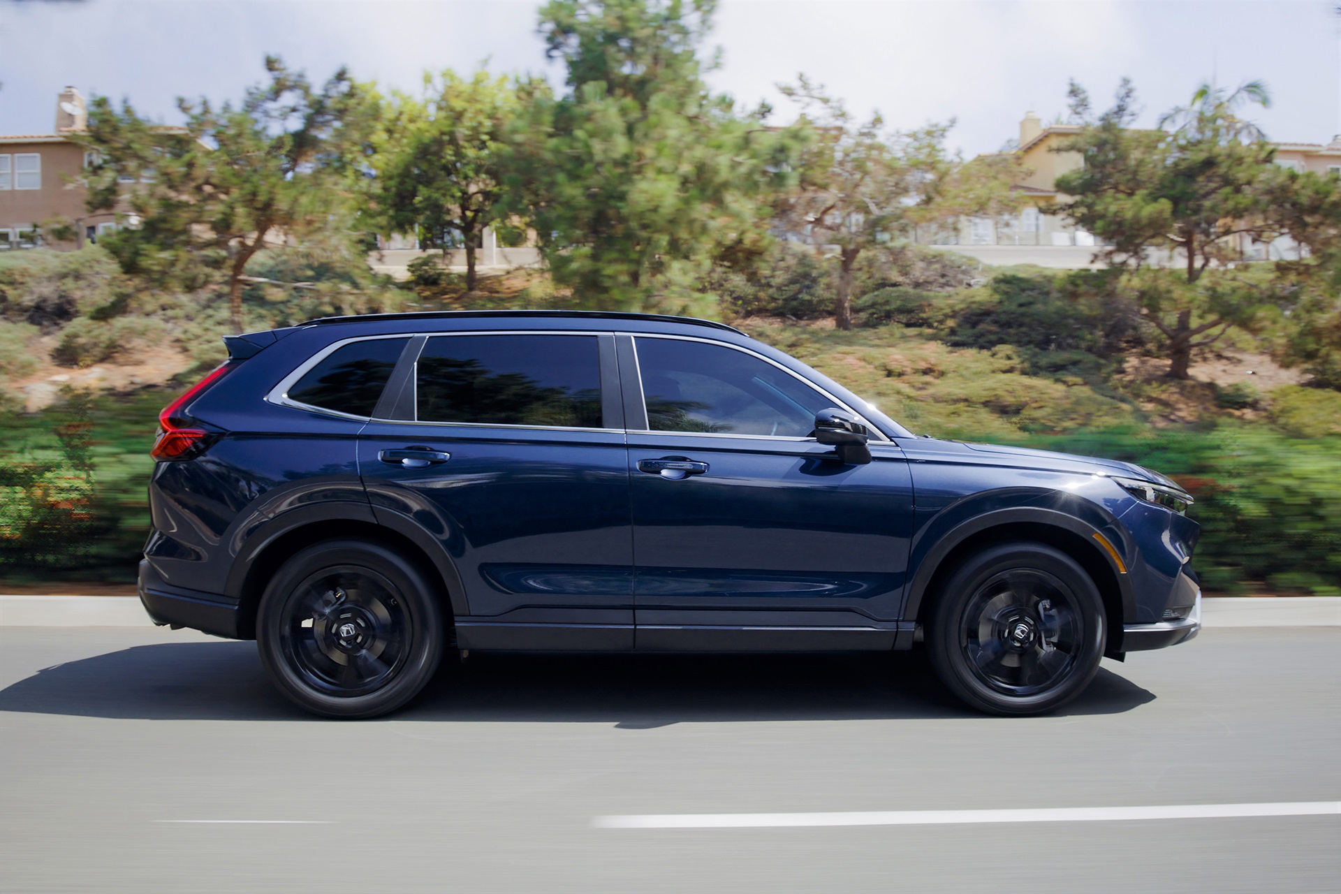2023 Honda CR-V Sport Touring Side Wallpapers (6)
